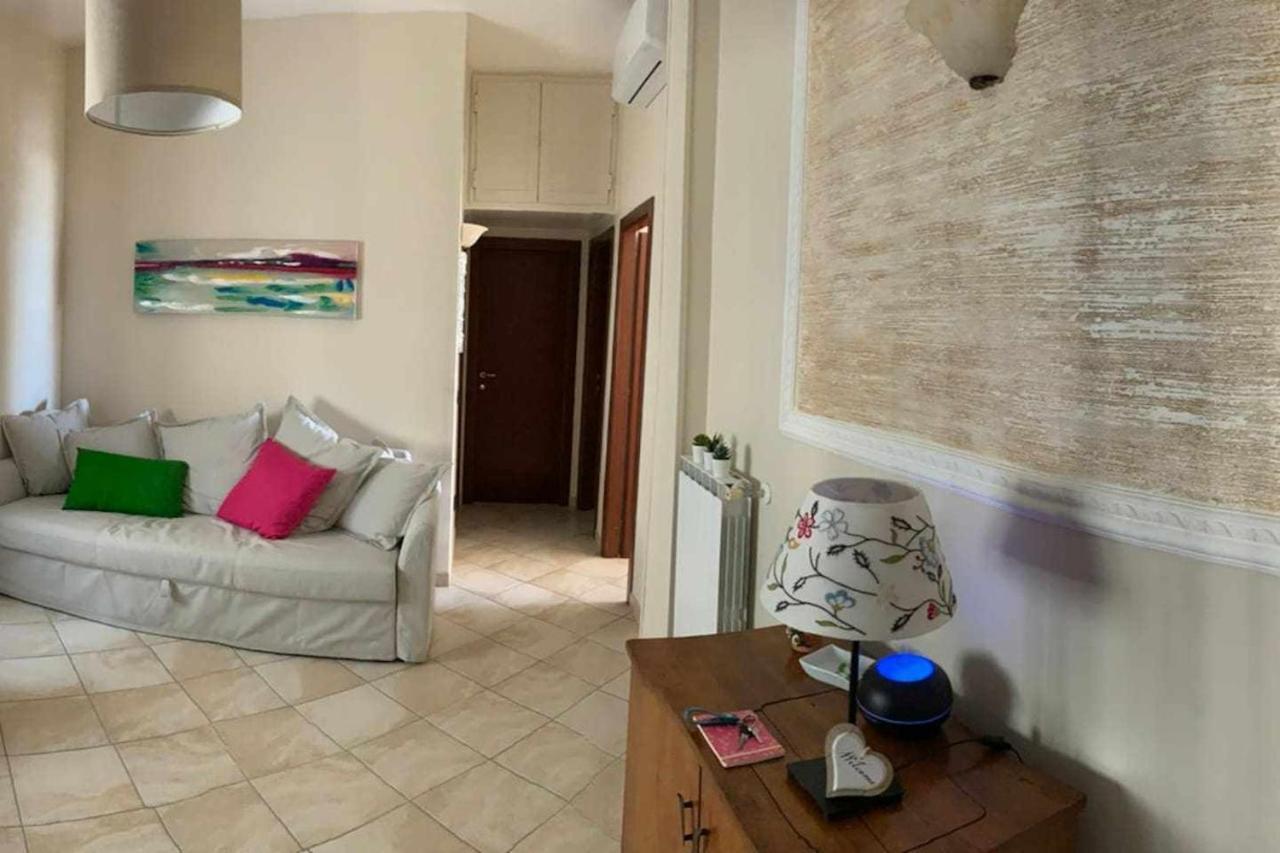 Appartamento Sul Porto ネットゥーノ エクステリア 写真