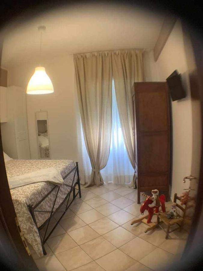 Appartamento Sul Porto ネットゥーノ エクステリア 写真